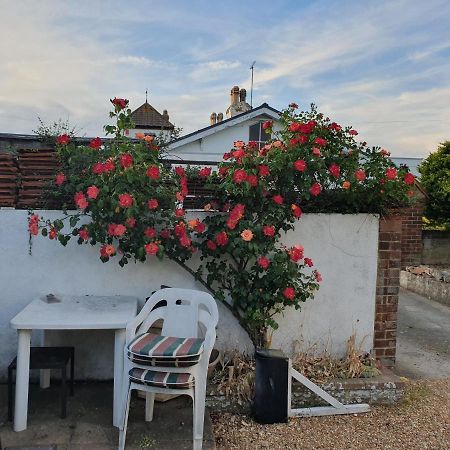 伯青顿Old Coach House住宿加早餐旅馆 外观 照片